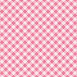 Pink and white checkered pattern