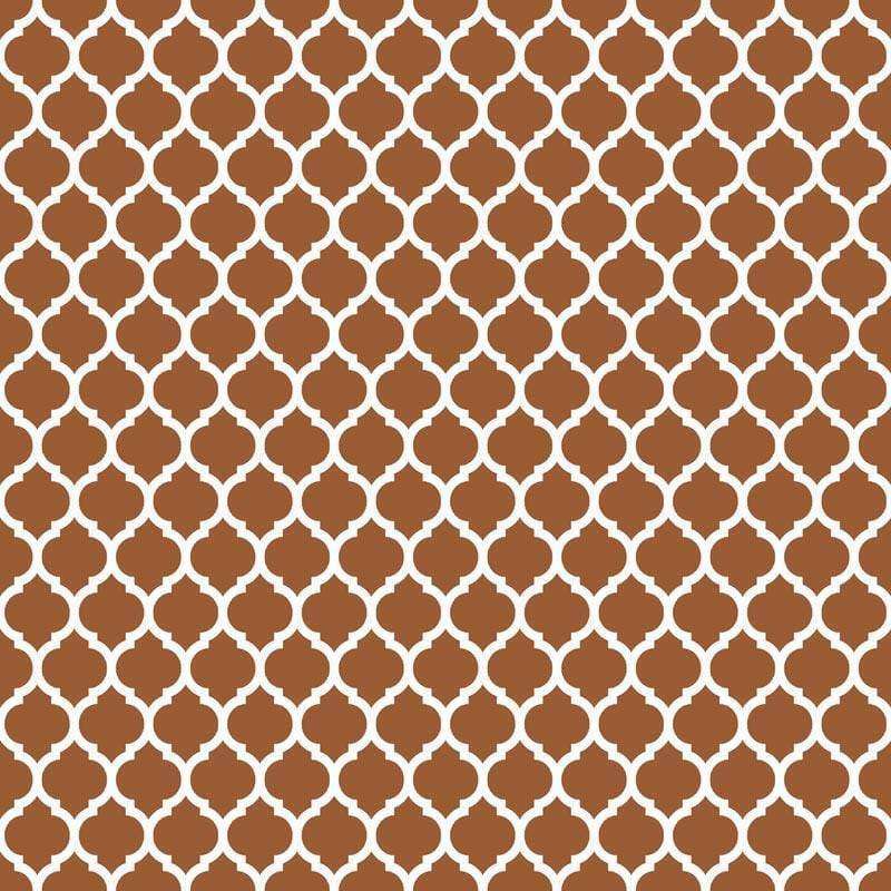 Interlocking quatrefoil lattice pattern in warm brown and cream